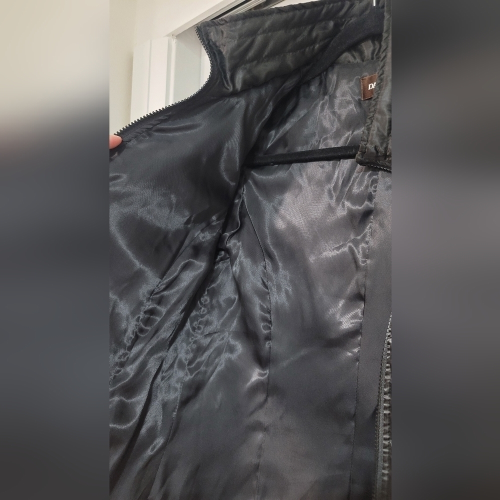 Danier Light Black Puffer Jacket - image 5